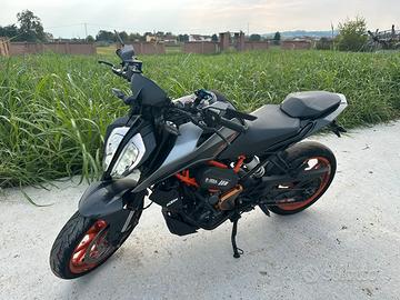 KTM DUKE 390 2021