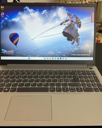 Notebook Lenovo ryzen 5/ 8gb/ 250gb ssd/nvme W11