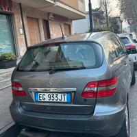 MERCEDES CLASSE B 180 EXECUTIVE