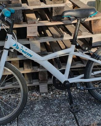 Bicicletta Mountain Bike bambino misura 20"