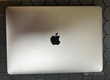 Macbook pro 13”, Intel i7,  16GB Ram, 500GB SSD