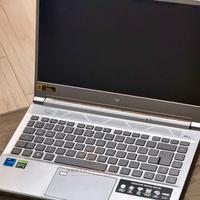 Acer Predator Triton 300 SE