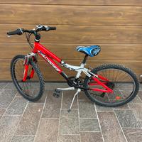 Bicicletta rampichino per ragazzo/ragazza .