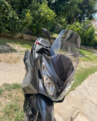 Suzuki burgman 400