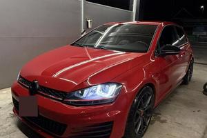 Volkswagen Golf 2.0 TSI GTI PERFORMANCE