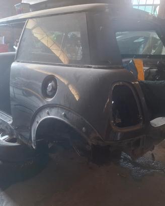 SCOCCA MINI COOPER S R56 ANNO2007 DA PASSAGIO 