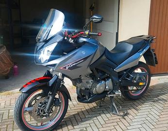 Suzuki V Strom DL 650 - 2011