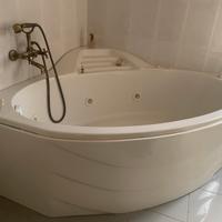 Vasca da bagno idromassaggio