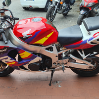 Honda CBR 900 RR
