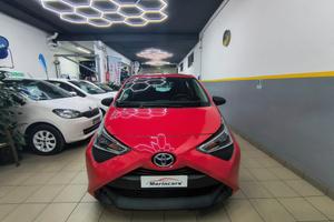 Toyota Aygo Connect 1.0 VVT-i 72 CV 5 porte x-fun 