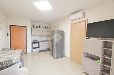 3 LOCALI A CAMPOMARINO