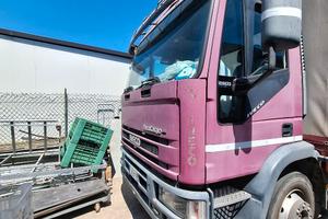 Autocarro Iveco 