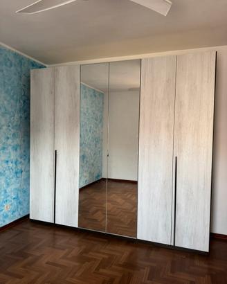 Armadio 6 ante con due specchi