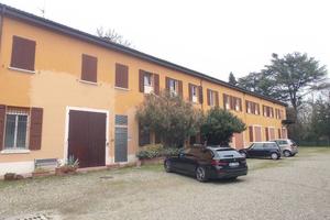 Immobile di 794 m² a Castel Maggiore