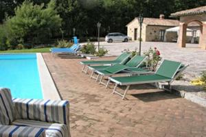 Vacanze in casale con piscina
