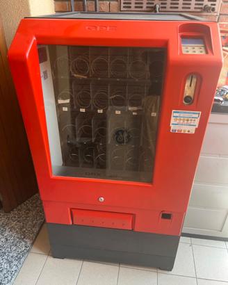 Distributore Automatico a Snack