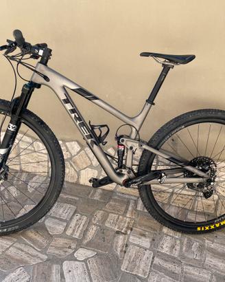Trek Top Fuel 9.7 - Full Carbon 29"