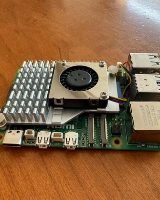 Raspberry Pi 5  4 GB