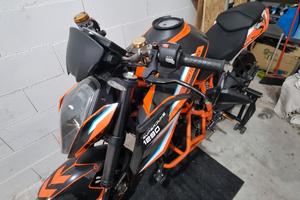 ktm superduke 1290 r 2014 v1 