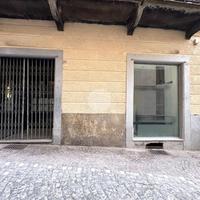 NEGOZIO A IVREA