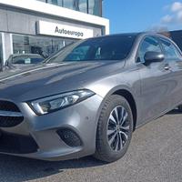 MERCEDES-BENZ A 200 d Business