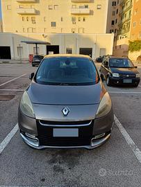 Renault scenic usata