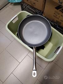 padella aeternum grande, pentola acciaio, mestoli 