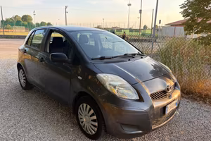 Toyota Yaris 1.0 5 porte 96cv GPL