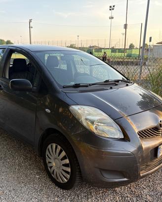 Toyota Yaris 1.0 5 porte 96cv GPL