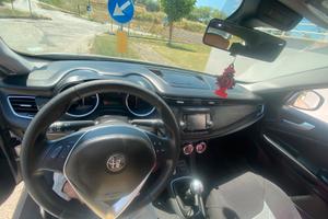 Alfa romeno giulietta