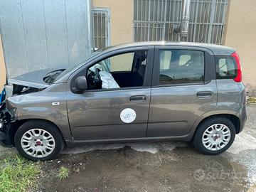 Fiat panda incidentata