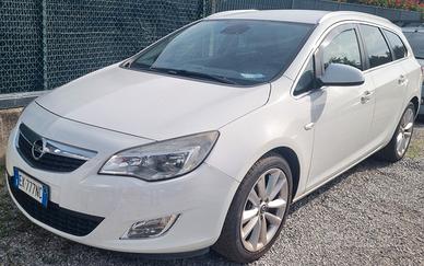 Opel Astra 1.7 CDTI 125CV Sports Tourer Cosmo