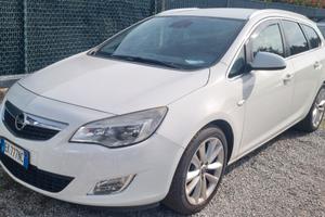 Opel Astra 1.7 CDTI 125CV Sports Tourer Cosmo