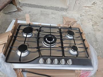 piano cottura Ariston 5 fuochi nuovo