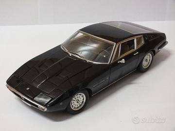 Maserati Ghibli 1/18 Minichamps