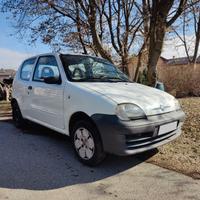 Fiat 600 1.1 40kW immatr. 10/2006 165.400km
