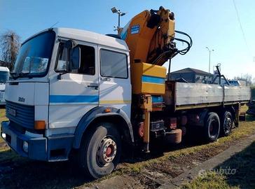 IVECO 170-30 TC 3 ASSI CON GRU EFFER 37N
