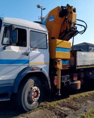 IVECO 170-30 TC 3 ASSI CON GRU EFFER 37N