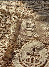 Copriletto tovaglia cantu