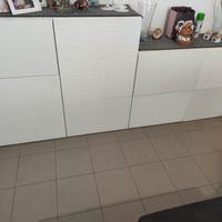 mobile Ikea Bershka bianco 