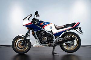 Honda VFR 750 F - 1983