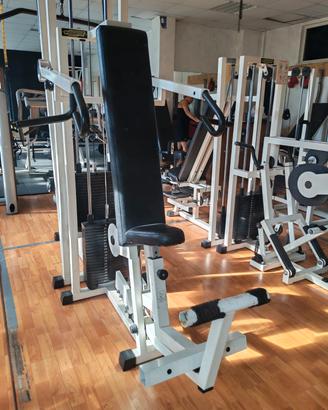 shoulder Press technogym 