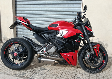 Ducati streetfighter v2