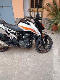 KTM 390 Duke 