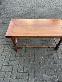 Tavolino in legno