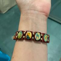 Bracciale legno con santi religiosi