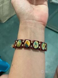 Bracciale legno con santi religiosi