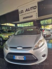Ford Fiesta 1.4 TDCi 68CV 5 porte Titanium