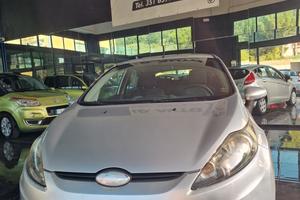 Ford Fiesta 1.4 TDCi 68CV 5 porte Titanium