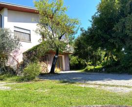 Casa singola immersa nel verde